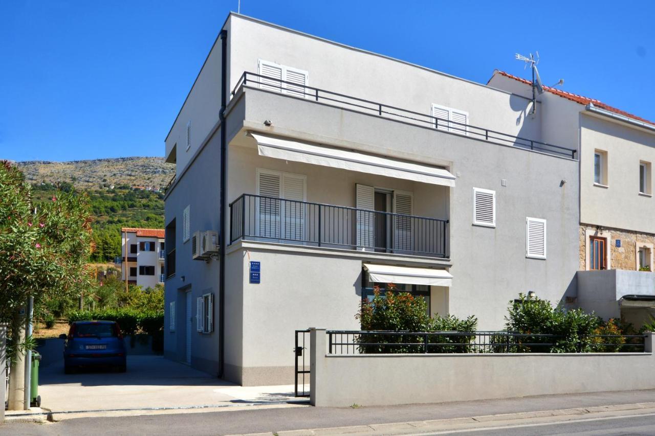 Seas The Day Apartments Podstrana Buitenkant foto